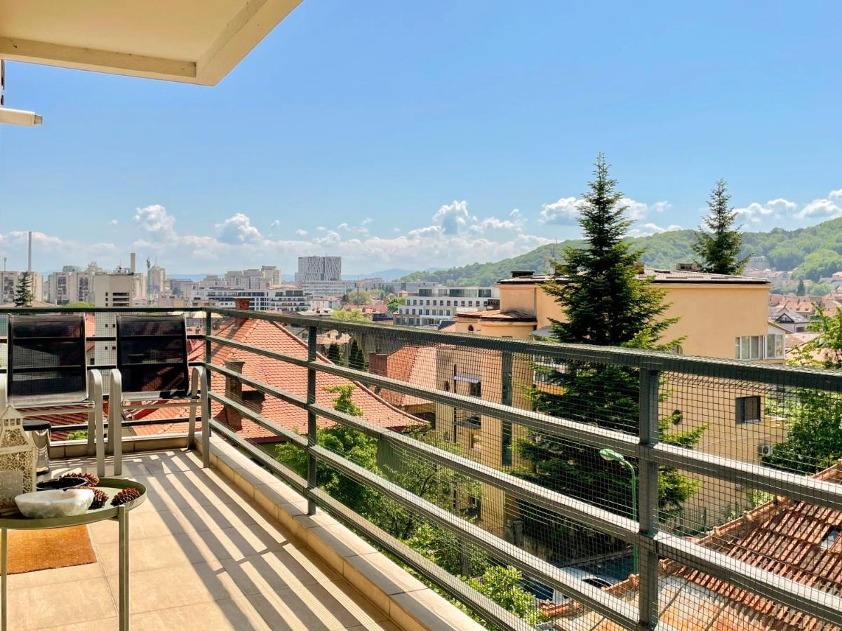 Central Premium Apartment Брашов Екстериор снимка