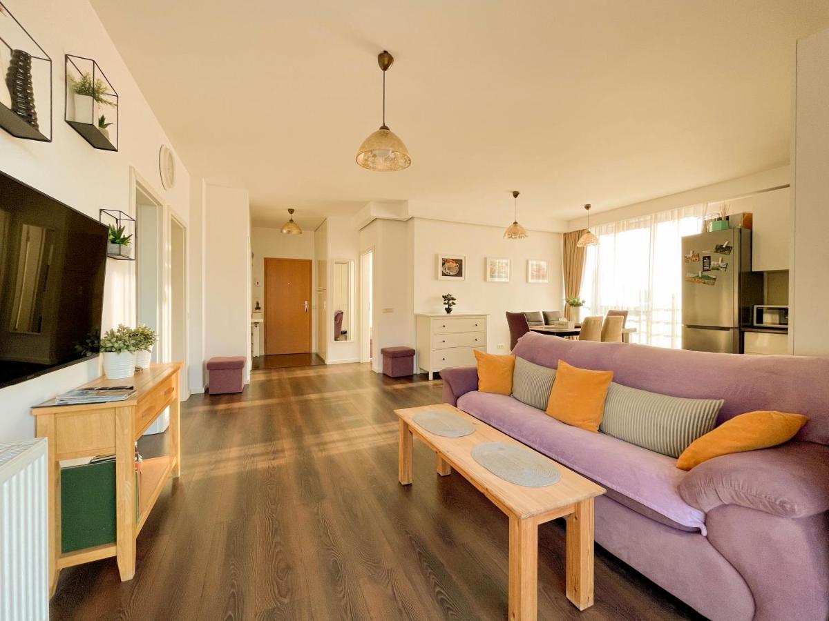 Central Premium Apartment Брашов Екстериор снимка