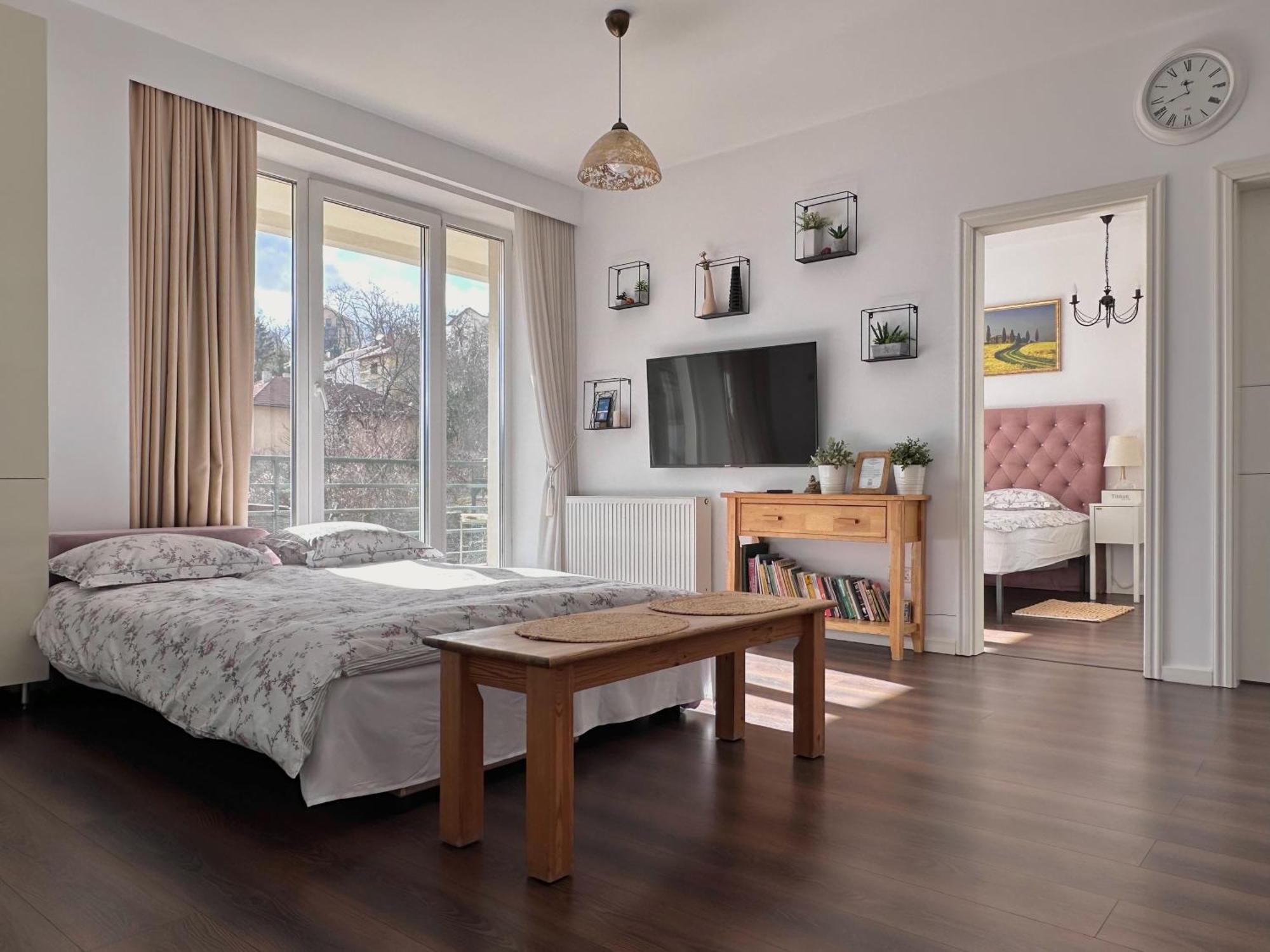 Central Premium Apartment Брашов Екстериор снимка