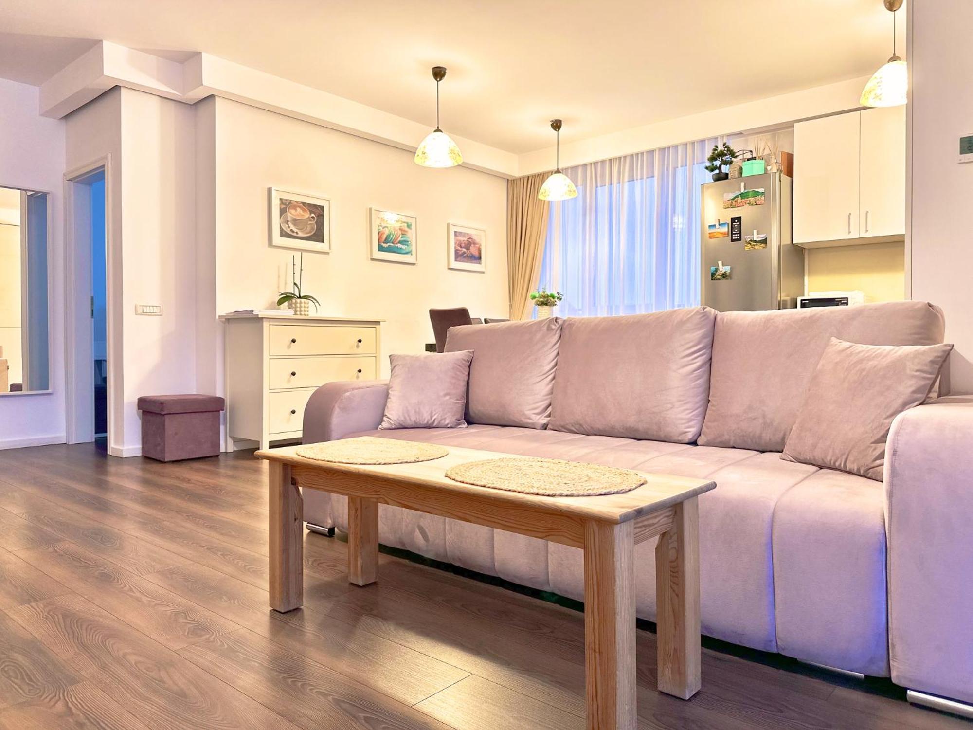 Central Premium Apartment Брашов Екстериор снимка